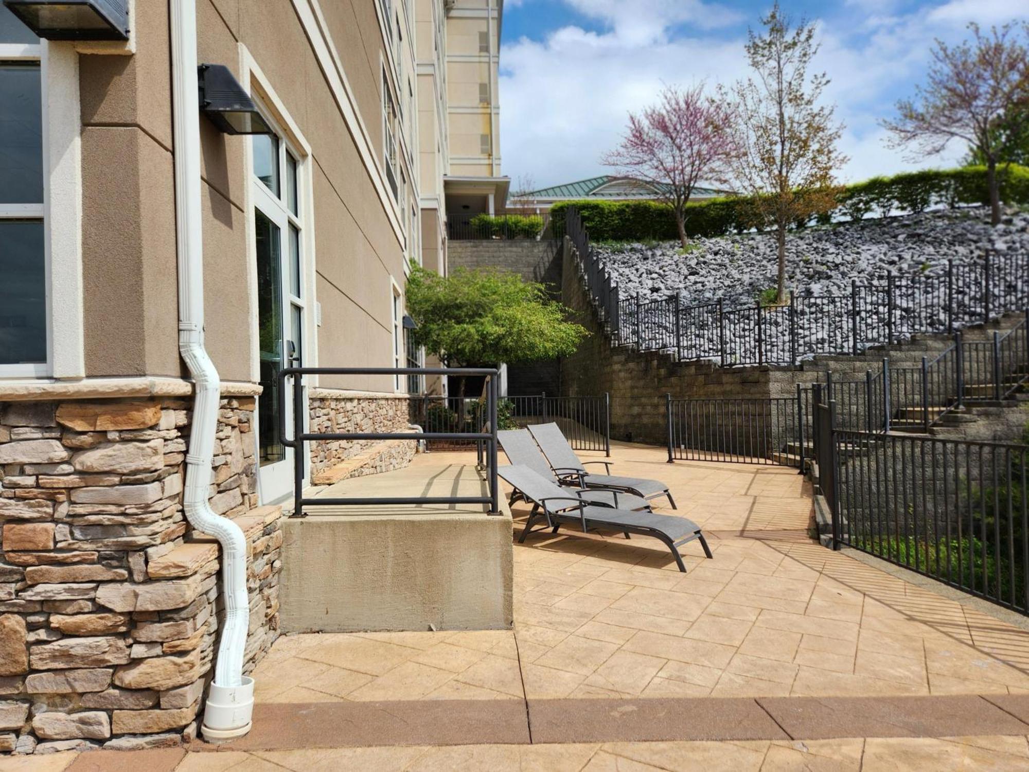 Doubletree By Hilton Front Royal Blue Ridge Shadows Hotel Exterior foto