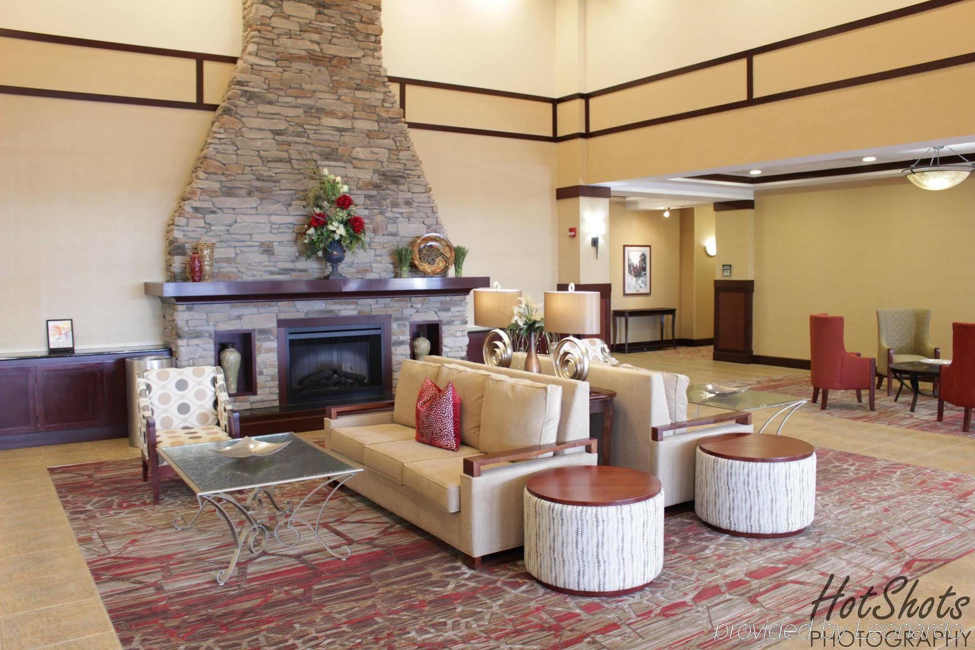 Doubletree By Hilton Front Royal Blue Ridge Shadows Hotel Exterior foto